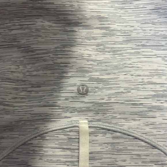 Never worn, Size 6, striped define jacket, rare, discontinued color - Picture 2 of 3